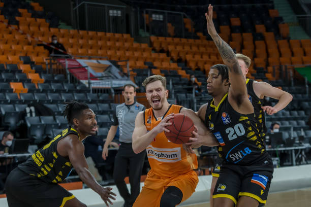 优秀战术的 优秀战术的